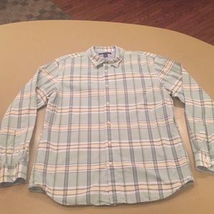 Men’s Banana Republic button up shirt